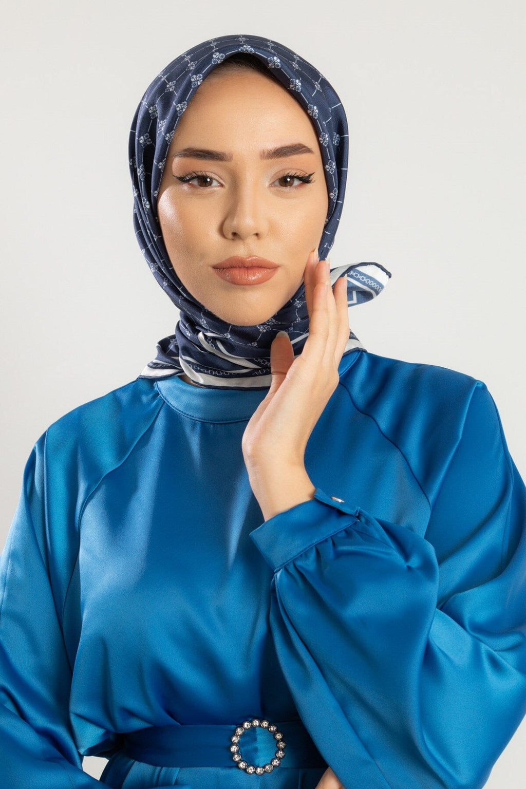 トルコのヒジャブとは何ですか?なぜ着用するのか? – HijabPlanet Co.