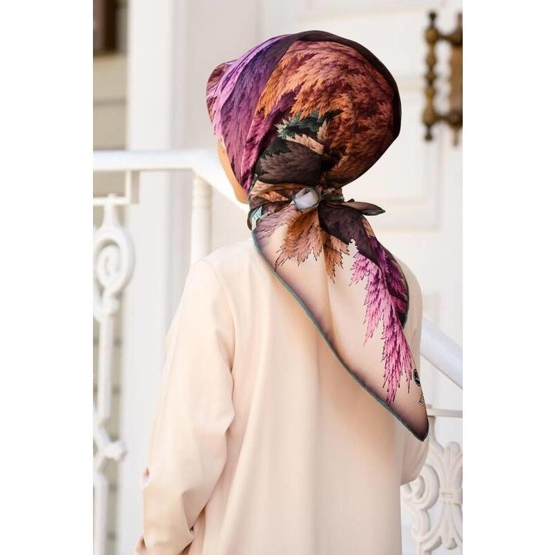 Vissona Sweetpeas Pretty Silk Scarf - Beautiful Hijab Styles