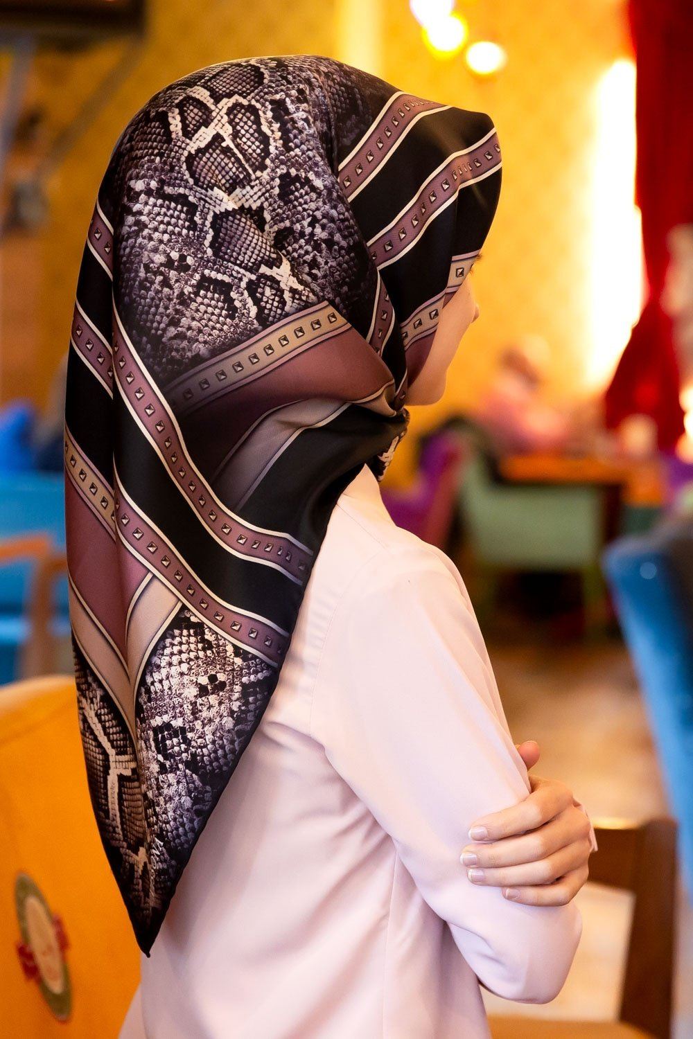 Vissona Leona Women Silk Scarf No. 5 - Beautiful Hijab Styles