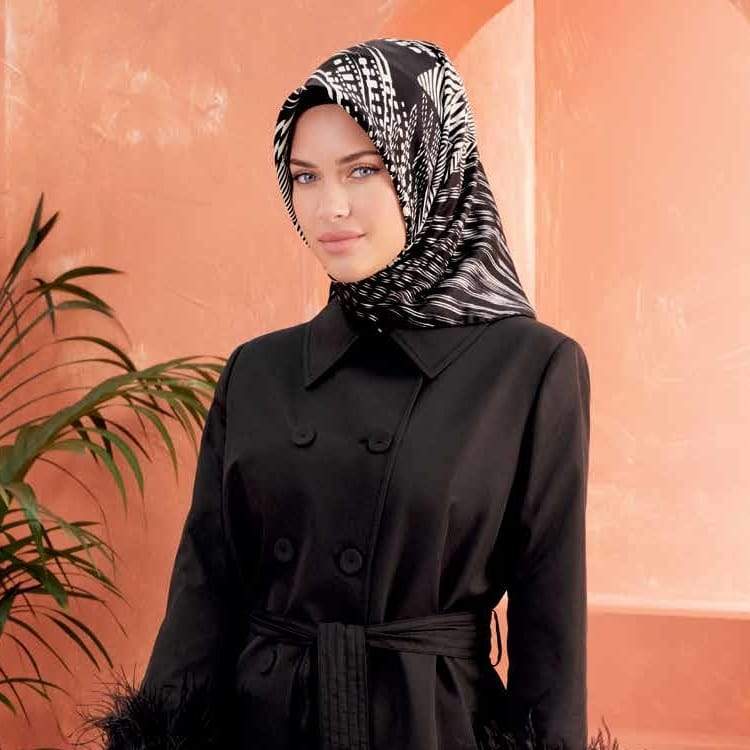 Armine :  A Stylish Silk Hijab Scarf for Modern Women - Beautiful Hijab Styles
