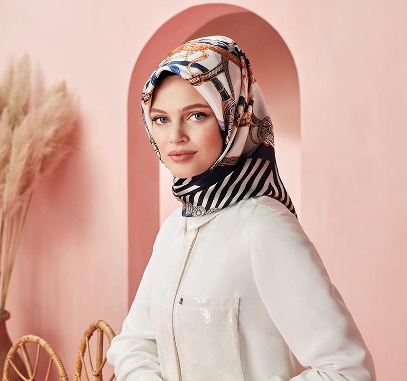 Armine Luxury Neck Scarves Armani No. 9 - Beautiful Hijab Styles