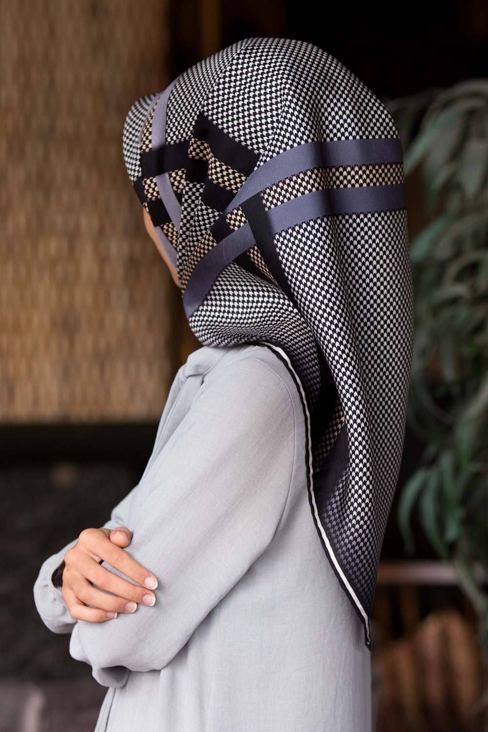 Vissona Gemma Women Silk Scarf No. 12 - Beautiful Hijab Styles