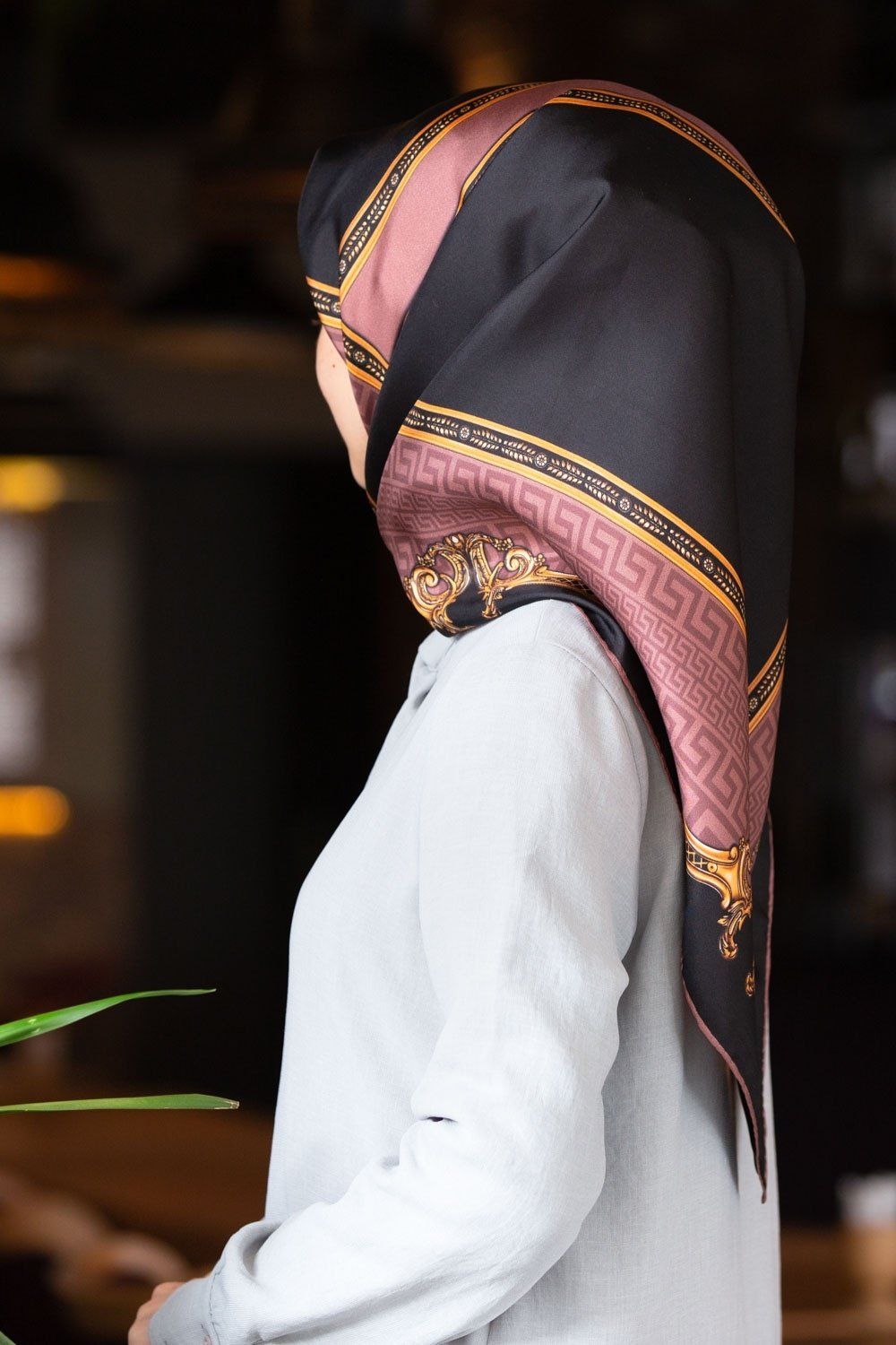 Vissona Italia Women Silk Scarf No. 2 - Beautiful Hijab Styles