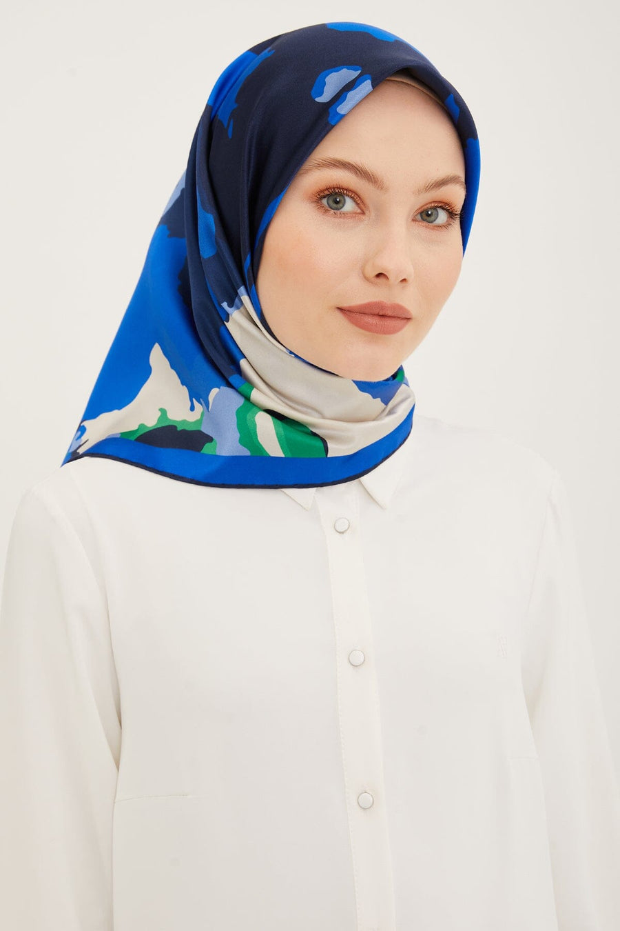 Armine Hibiscus Silk Twill Scarf #50 Silk Hijabs,Armine Armine 