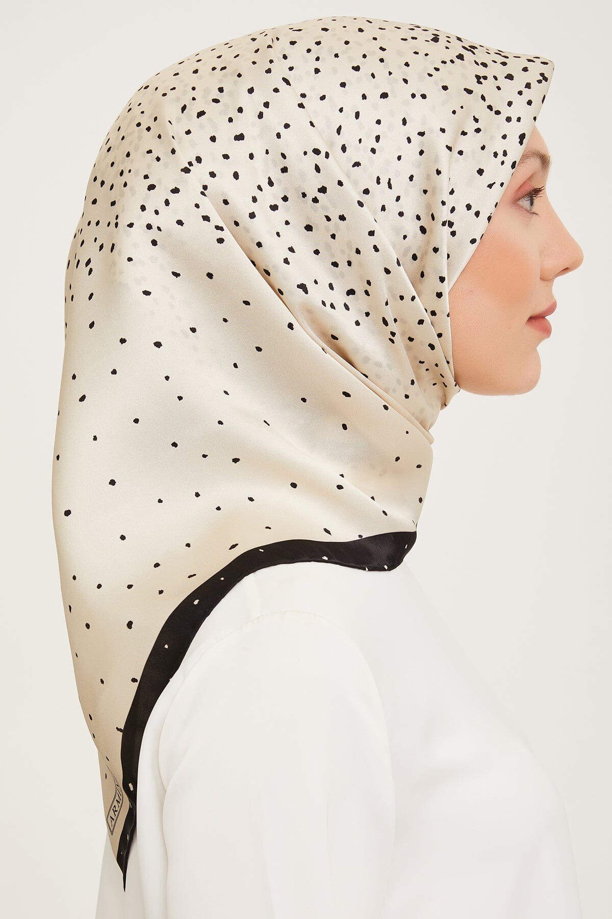 Armine Illy Classy Silk Scarf 